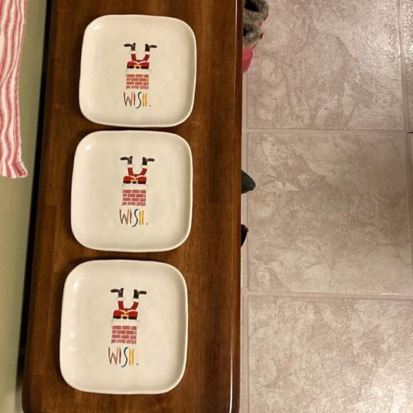 VINTAGE Rae Dunn Santa Down The Chimney Ceramic WISH Christmas Serving Plates - Picture 1 of 9